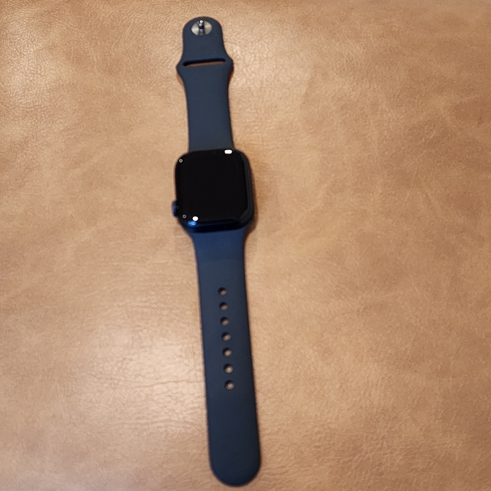 APPLE WATCH SERIES 7 in Abyss blur 41mm with s/m Sport Band (charger inc…